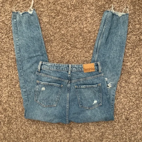 Bershka Ripped Slim Comfort Jeans - Picture 4 of 5